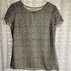 Banana Republic womens top/blouse, animal print, size 8, short sleeves, lined.